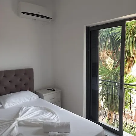 Sunset Bed & Breakfast Sarandë