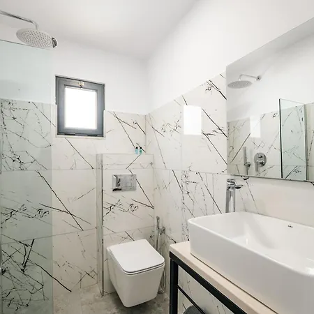 לינה וארוחת בוקר Sunset