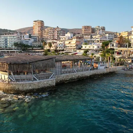 לינה וארוחת בוקר Sunset 3*