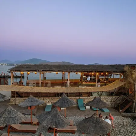 Sunset Bed & Breakfast 3*