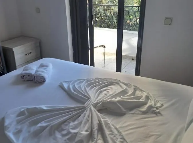 Sunset 3* Σαράντα