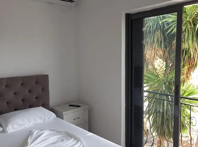 Sunset Bed and Breakfast Σαράντα