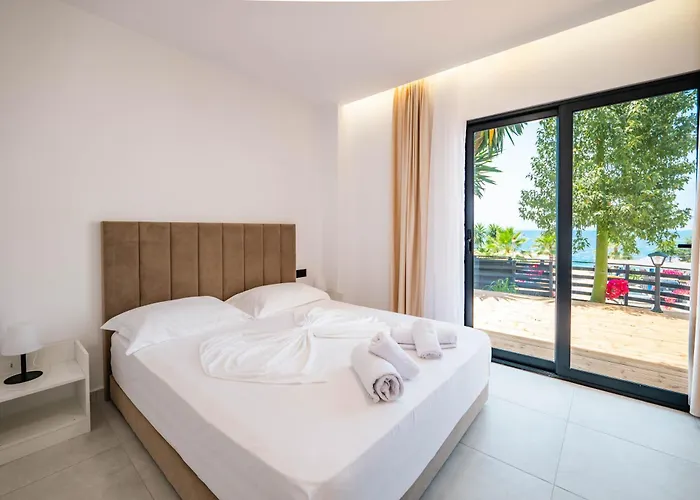 Sunset Σαράντα