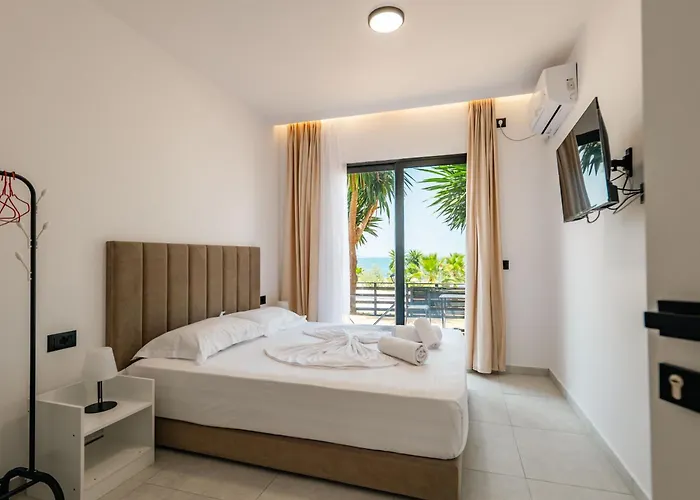 Sunset Bed and Breakfast Σαράντα